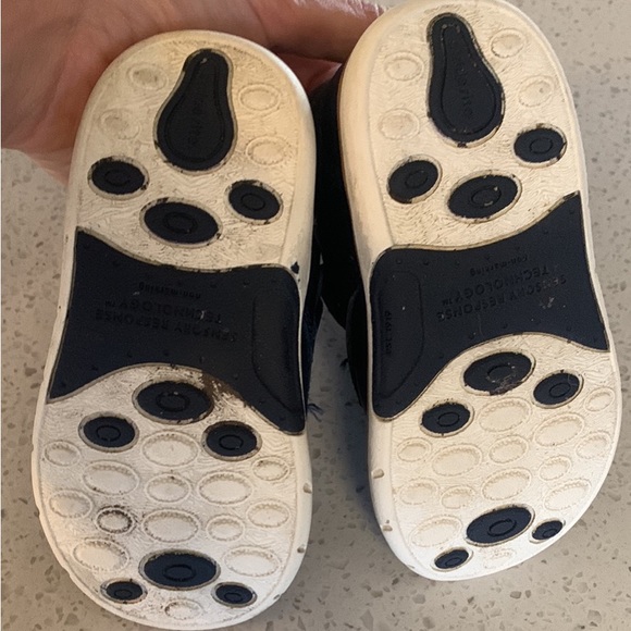 Stride Rite Shoes - Picture 3 of 3